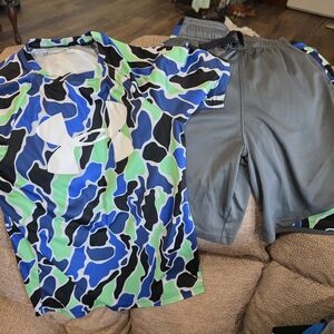 Under Armour Kids Matching Set - Gray and Camo